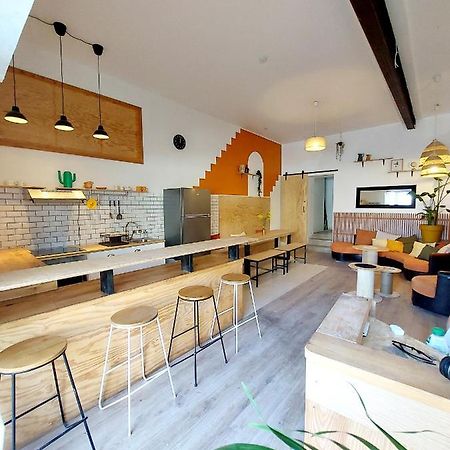 Coast - Utopy Hostel Biarritz Buitenkant foto